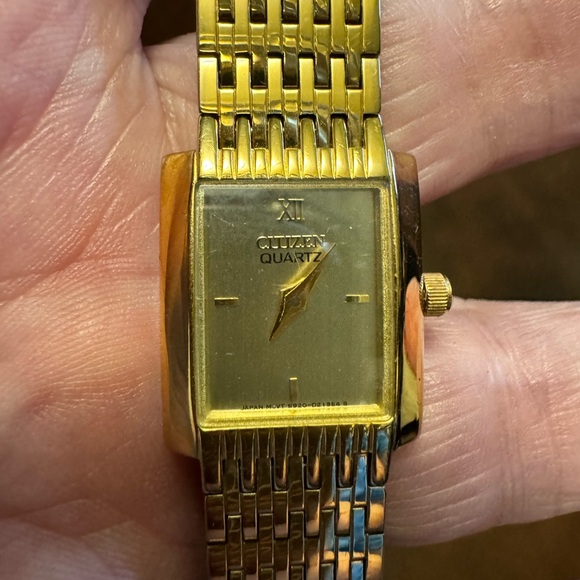 Watch - Picture 3 of 3